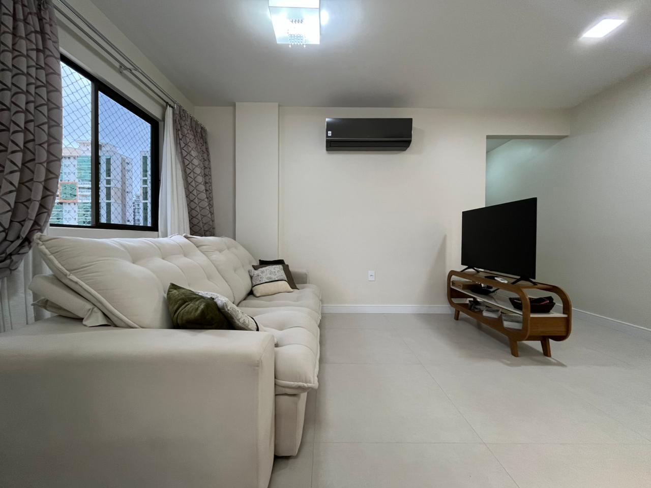  - Apartamento à Venda 3 Dormitórios Sendo 1 Suíte 109m² Privativos R$ 1.250.000,00 em Meia Praia Itapema SC