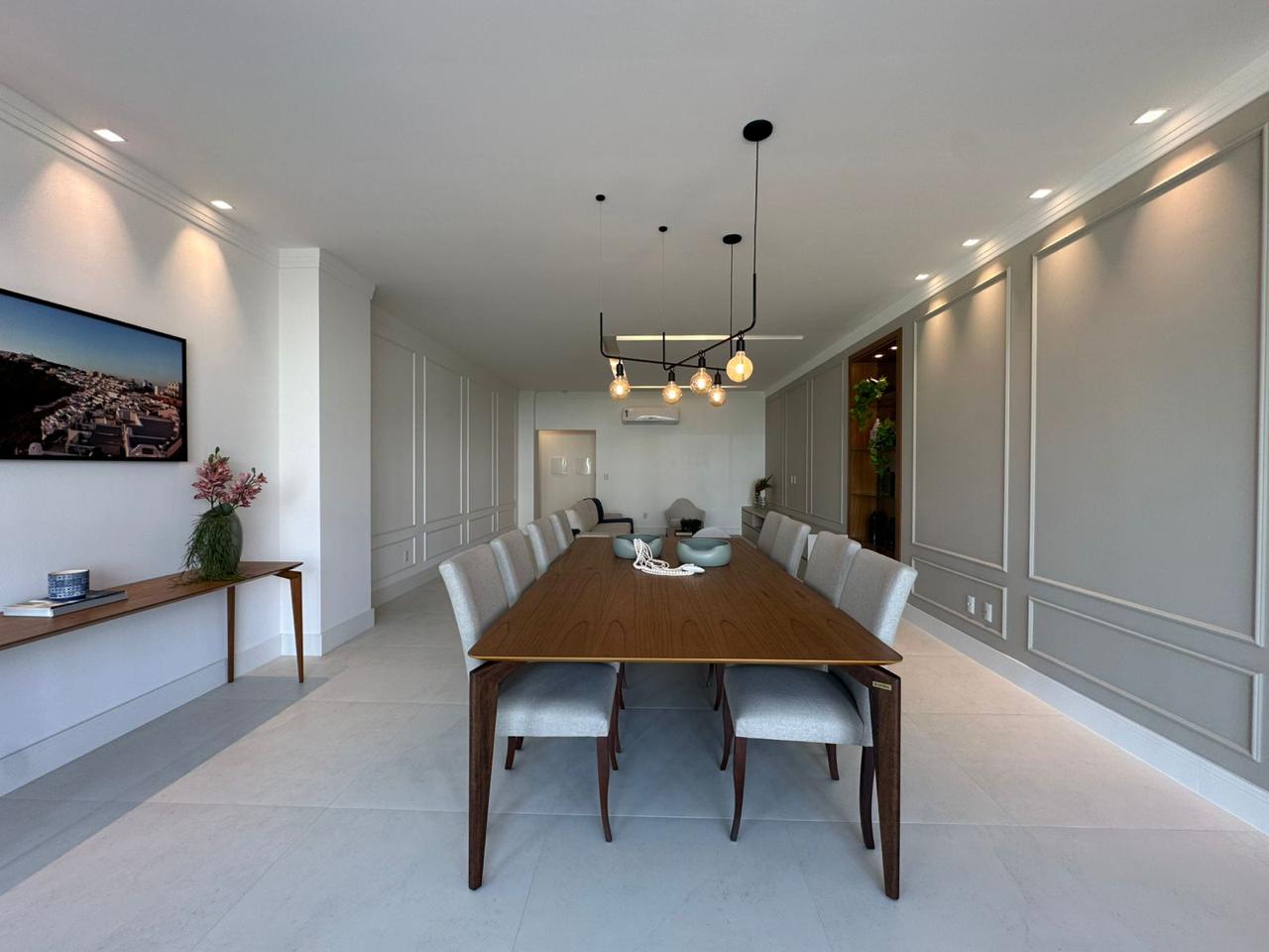 Apartamento à venda com 3 quartos, 294.00m² - Meia Praia,Itapema