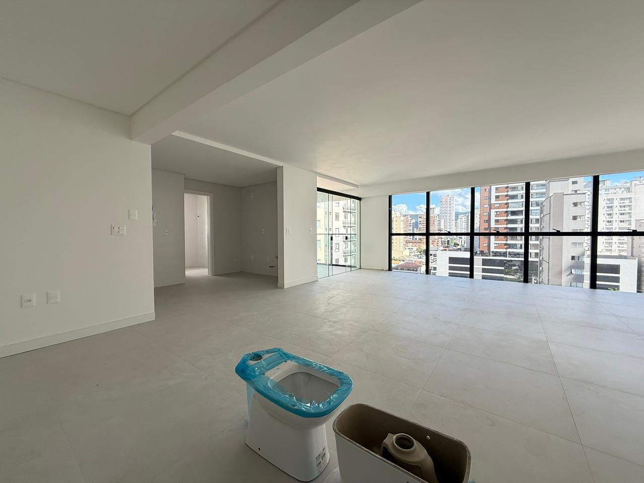  - Apartamento à venda com 140m² por R$ 2.350.000,00