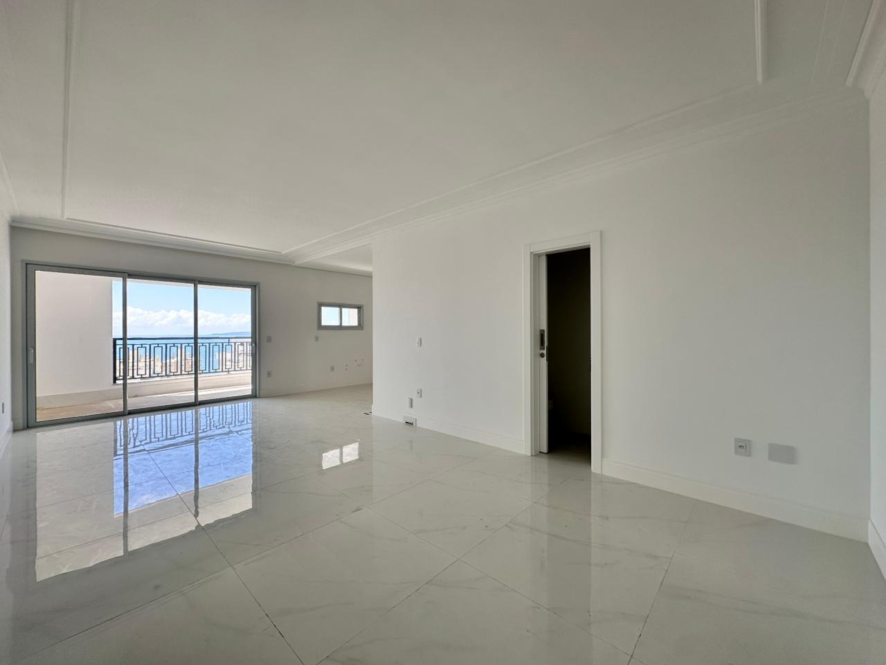  - Apartamento à venda 4 Suítes Sendo 1 Máster 160m² Privativos 3 Vagas de Garagem Centro de Itapema SC