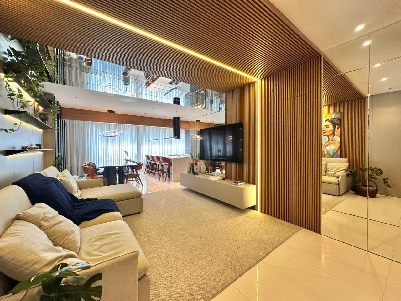  - Apartamento à venda com 160m² por R$ 3.598.800,00