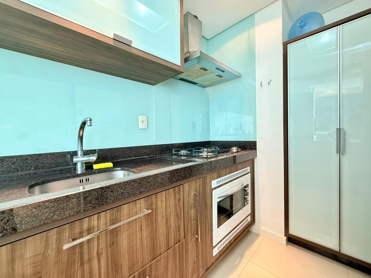  - Apartamento à venda  2 suítes 140m² em Meia Praia de Itapema SC