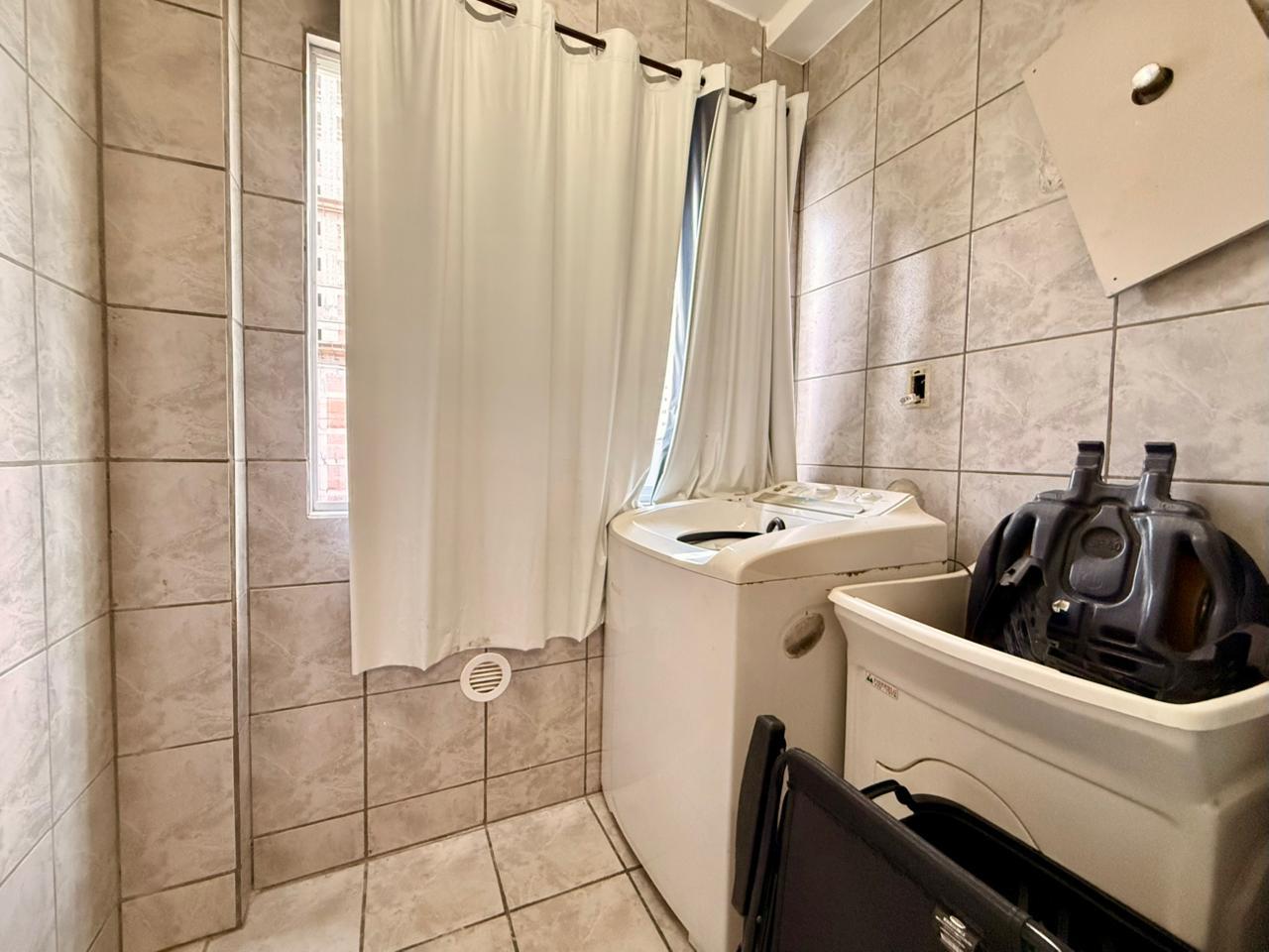  - Apartamento à venda 2 Dormitórios 77m² Privativos em Meia Praia de Itapema SC