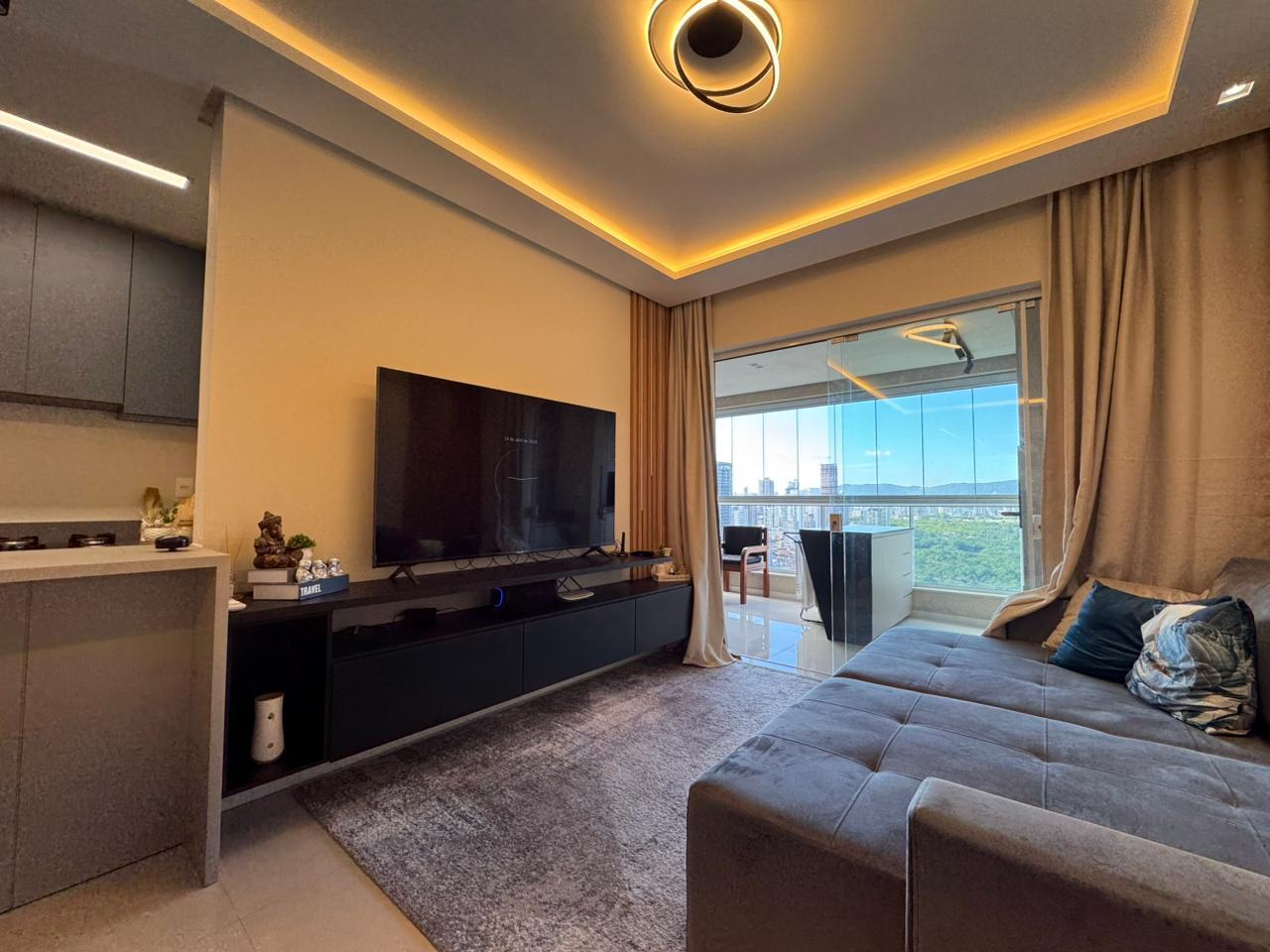  - Apartamento à venda 2 Dormitórios Sendo 1 Suíte 85m² Privativos por R$ 1.480.000,00 Meia Praia de Itapema SC