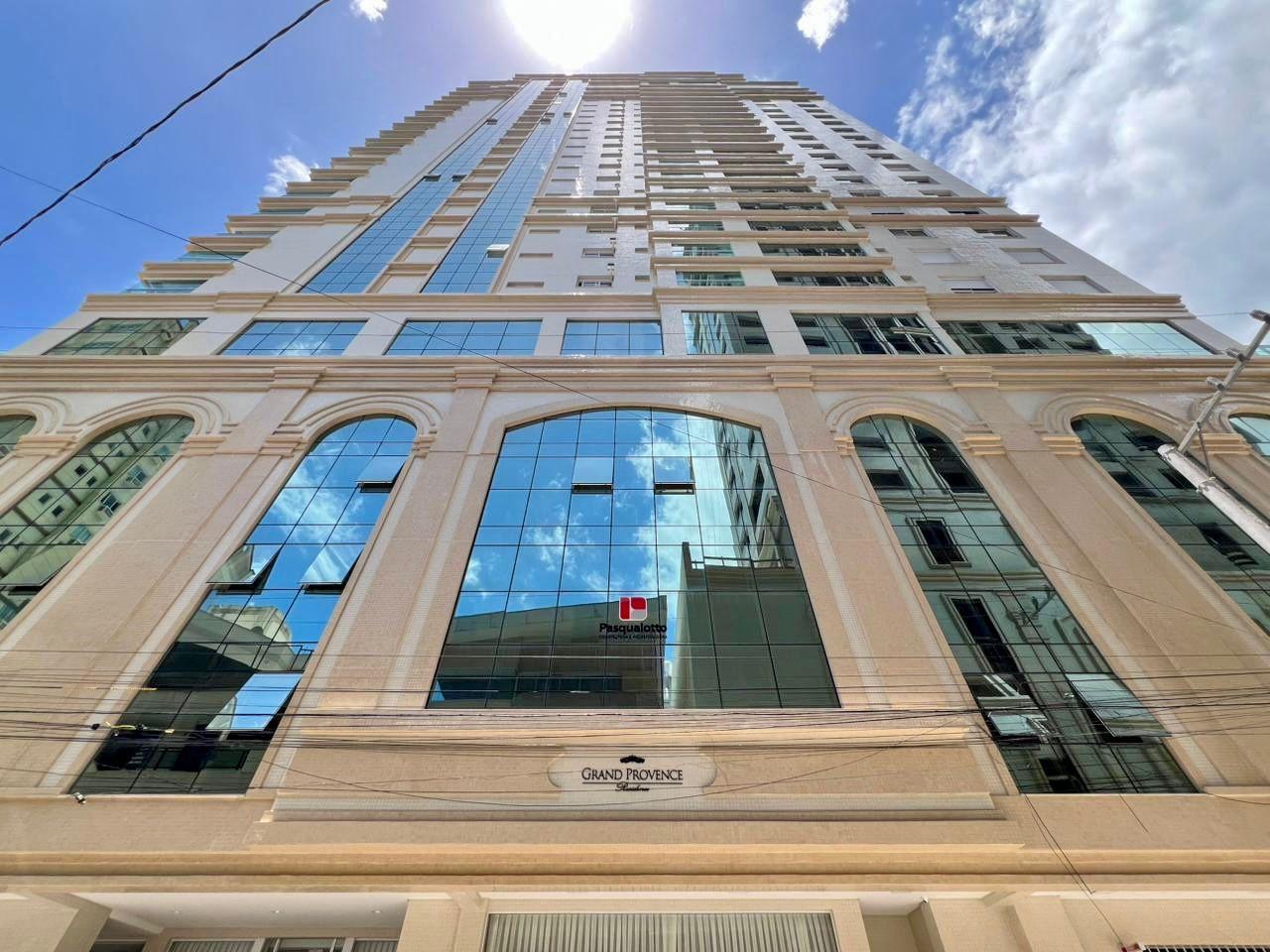 Apartamento com vista para o mar à venda com 179.5m² por R$ 4.850.000,00 - Invicta Itapema - Assessoria Imobiliária