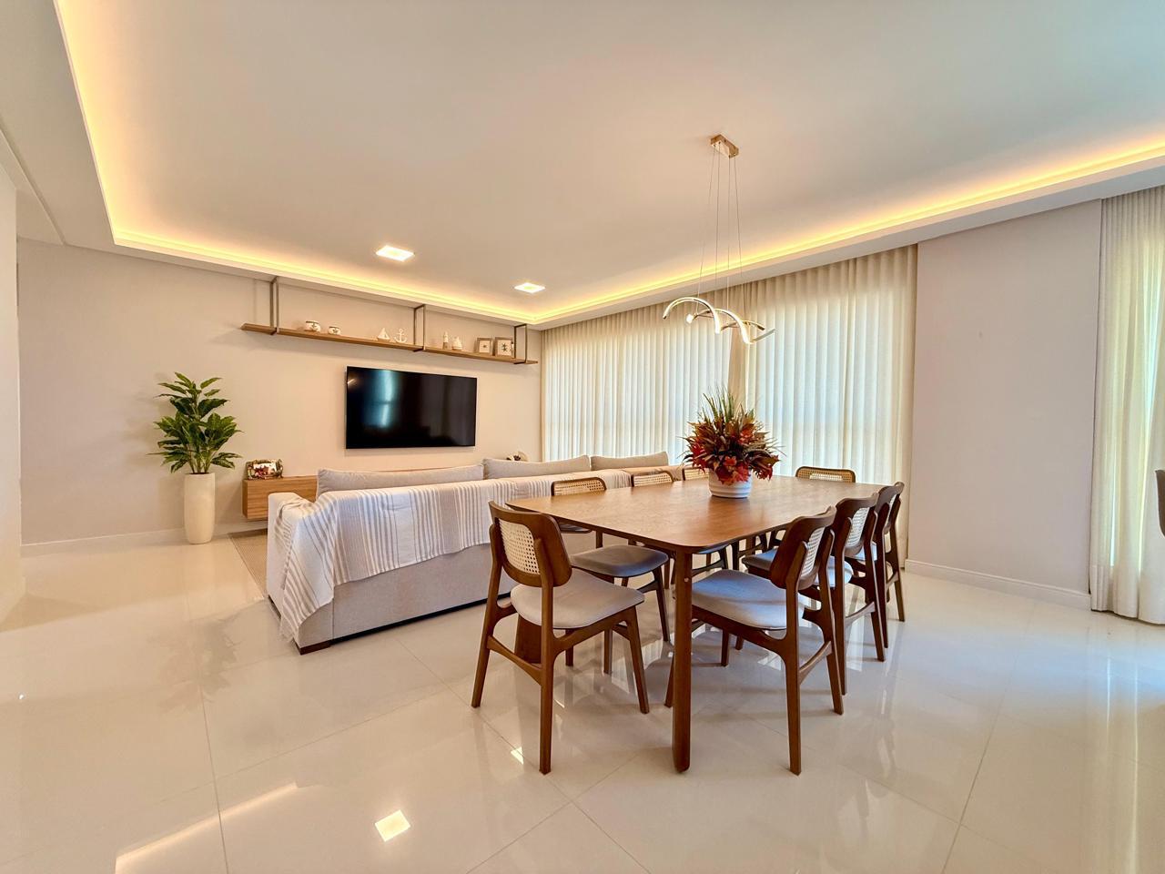 Apartamento à venda com 4 quartos, 179.50m² - Meia Praia,Itapema