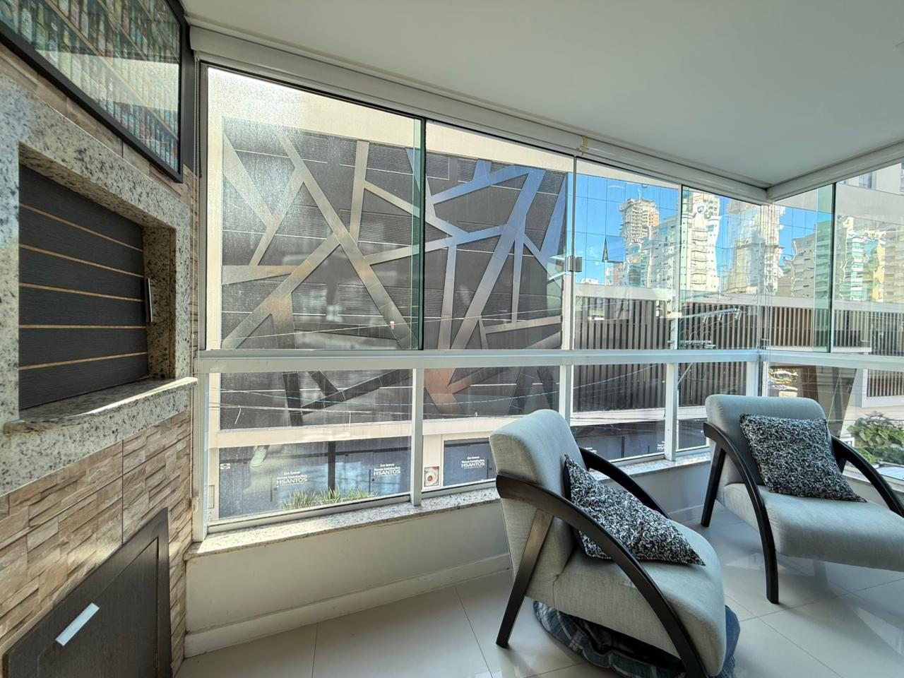  - Apartamento à venda com 2 suítes 85m² Privativos em Meia Praia de Itapema SC por R$ 1.250.000,00