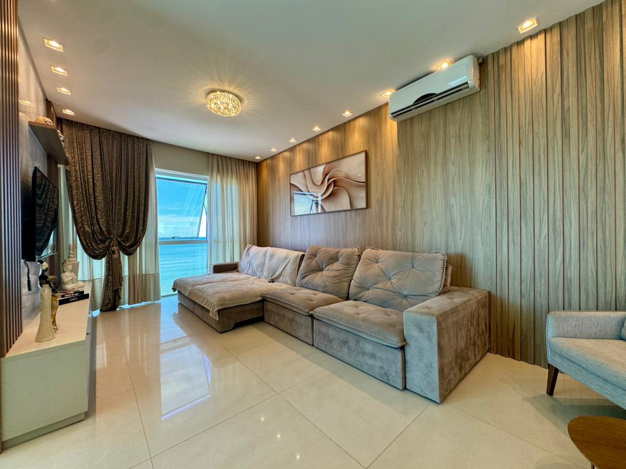  - Apartamento com vista Mar à venda com 4 Suítes 240m² Privativos por R$ 8.000.000,00 Meia Praia de itapema SC