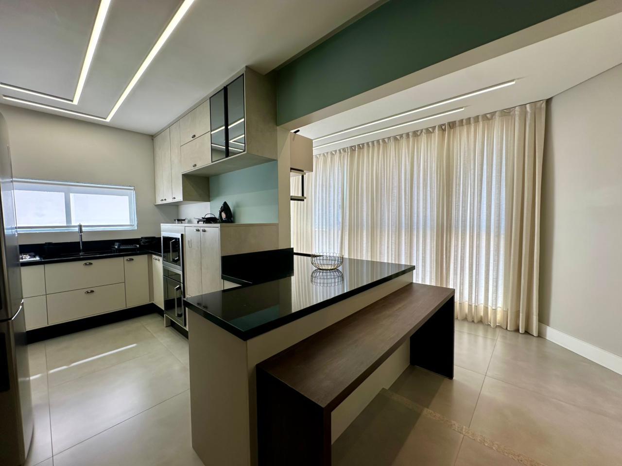  - Apartamento com vista Mar à venda com 3 Suítes 115m² Privativos por R$ 1.800.000,00 Centro de Itapema SC