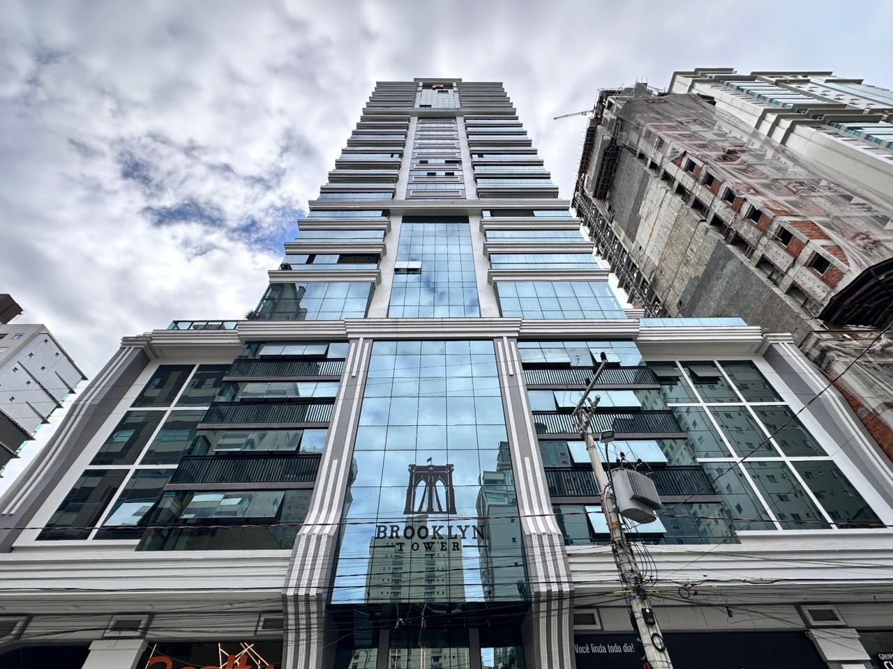 Apartamento à venda com 165m² por R$ 2.800.000,00 - Invicta Itapema - Assessoria Imobiliária