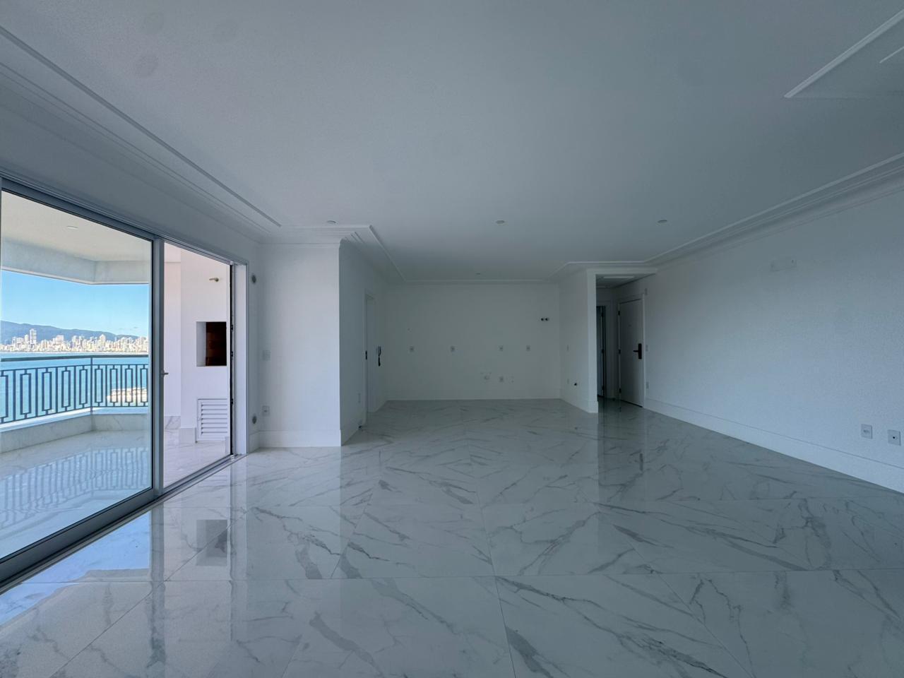  - Apartamento com vista para o mar à venda com 190m² por R$ 3.200.000,00