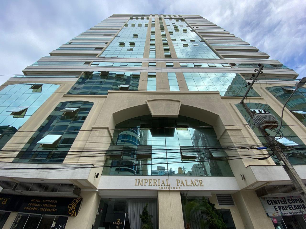 Apartamento à venda com 300m² por R$ 4.500.000,00 - Invicta Itapema - Assessoria Imobiliária