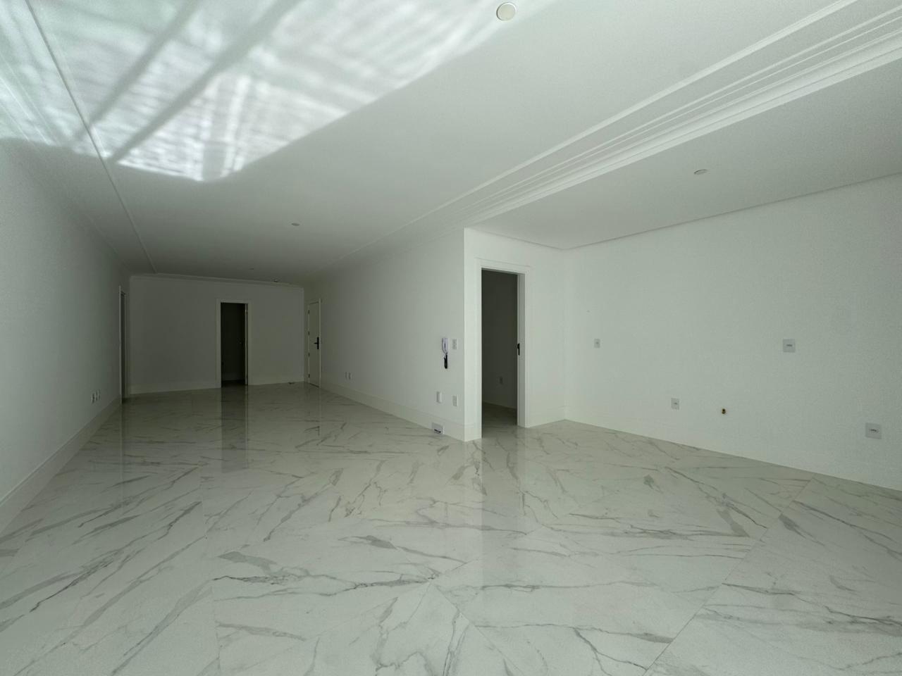 - Apartamento à venda com 185m² por R$ 2.998.000,00