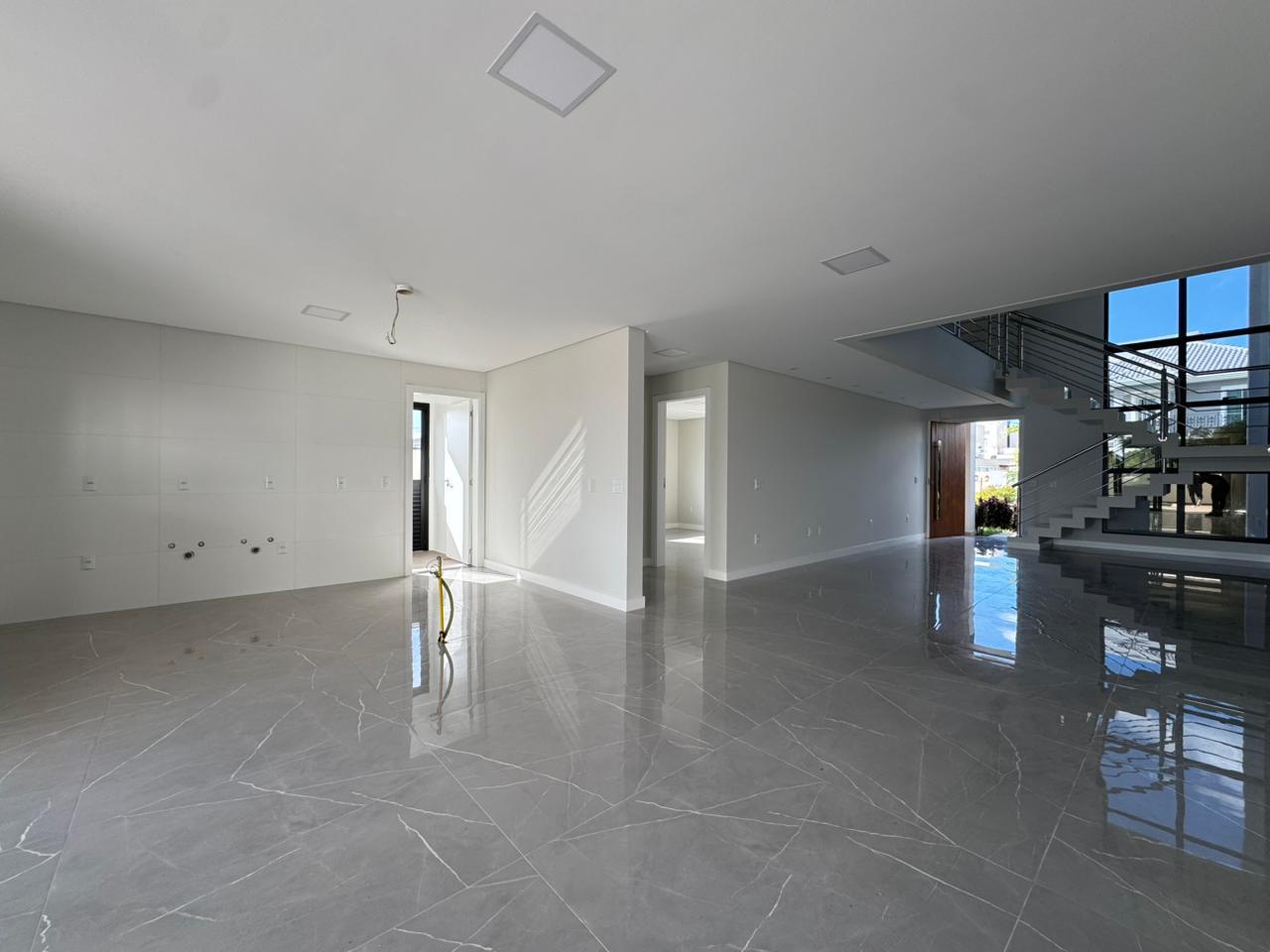 Casa, 4 quartos, 358 m² - Foto 4