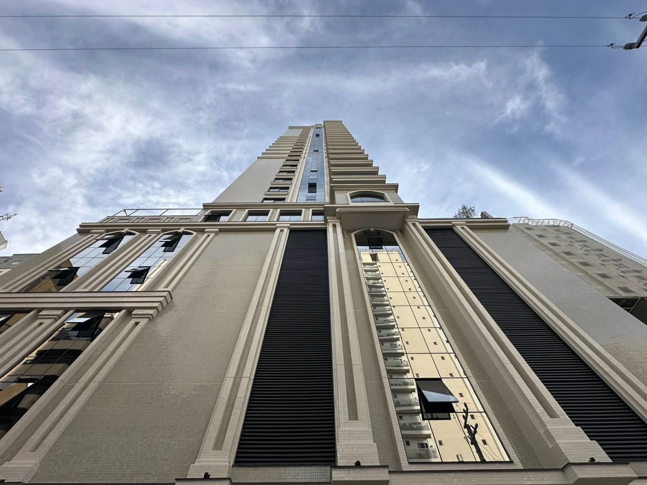 Apartamento à venda com 168m² por R$ 2.800.000,00 - Invicta Itapema - Assessoria Imobiliária
