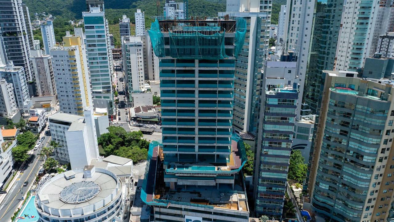 Apartamento, 4 quartos, 228 m² - Foto 1