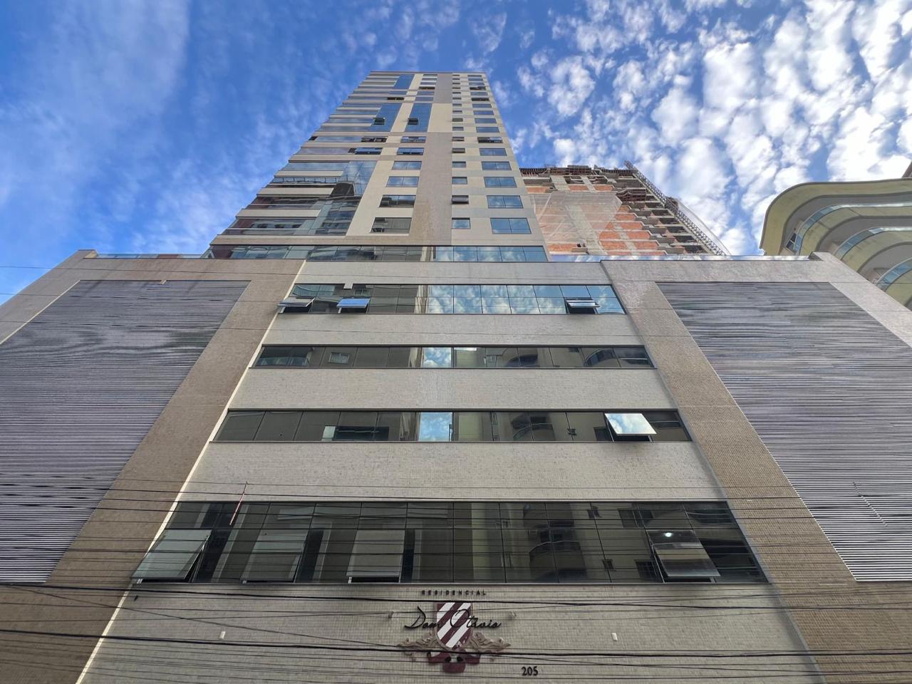 Apartamento, 3 quartos, 155 m² - Foto 1