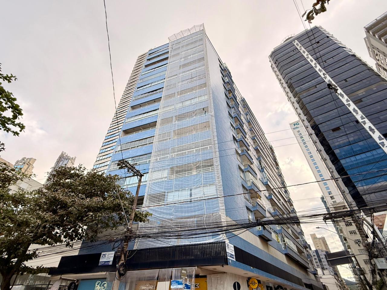 Apartamento com vista para o mar à venda com 120m² por R$ 2.300.000,00 - Invicta Itapema - Assessoria Imobiliária