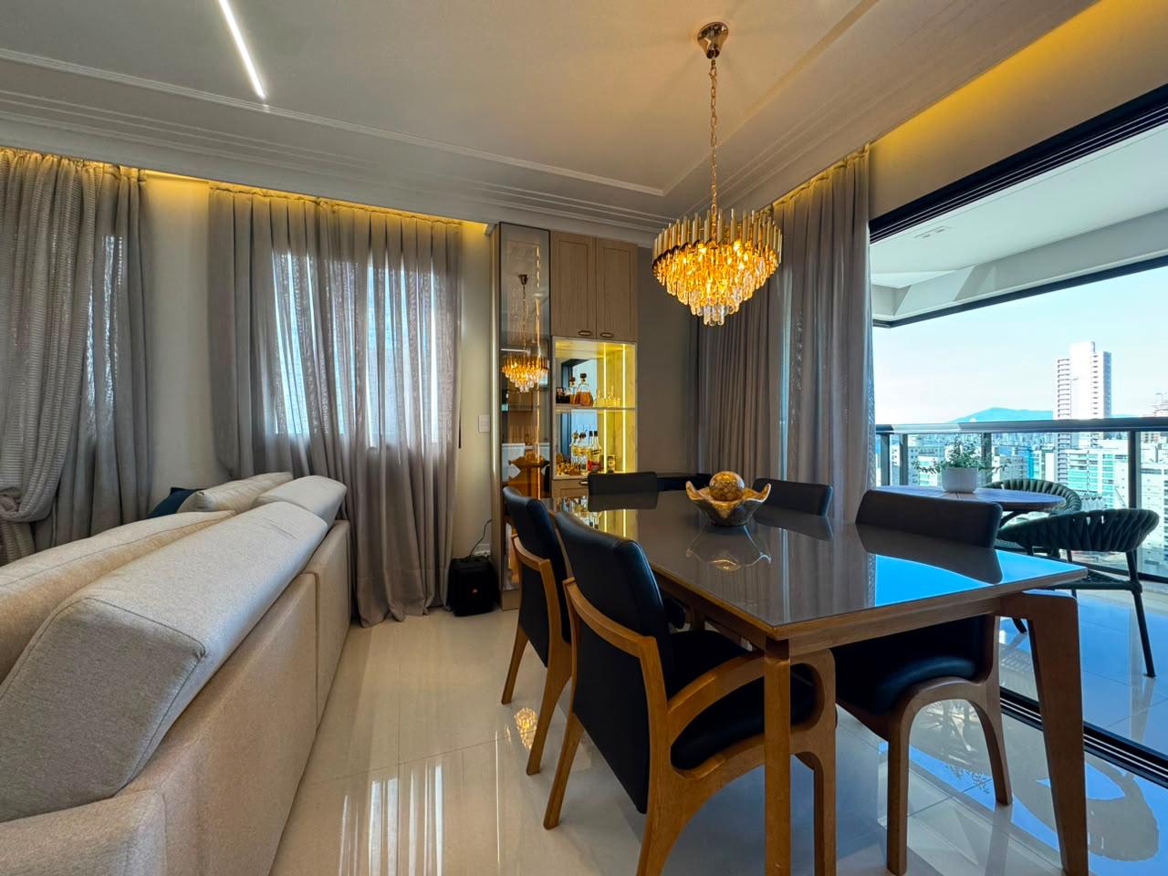  - Apartamento à venda com 92.9m² por R$ 2.015.000,00