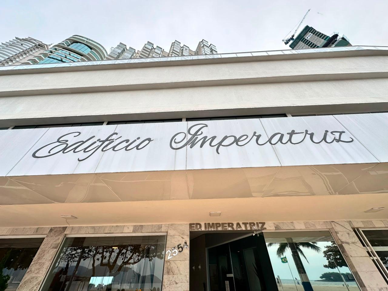  - Apartamento com vista para o mar à venda com 165m² por R$ 2.800.000,00