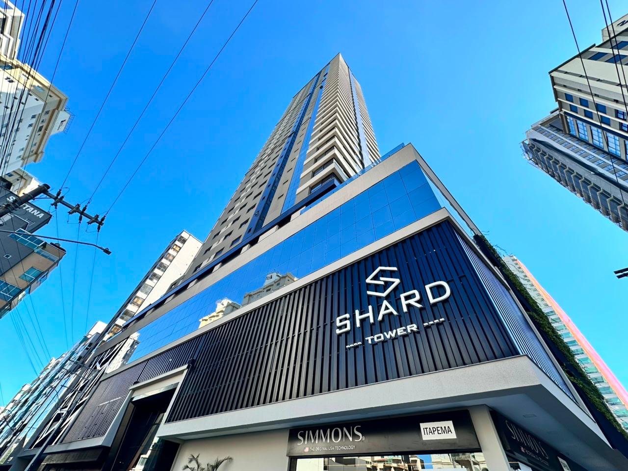 Apartamento à venda com 198m² por R$ 5.500.000,00 - Invicta Itapema - Assessoria Imobiliária