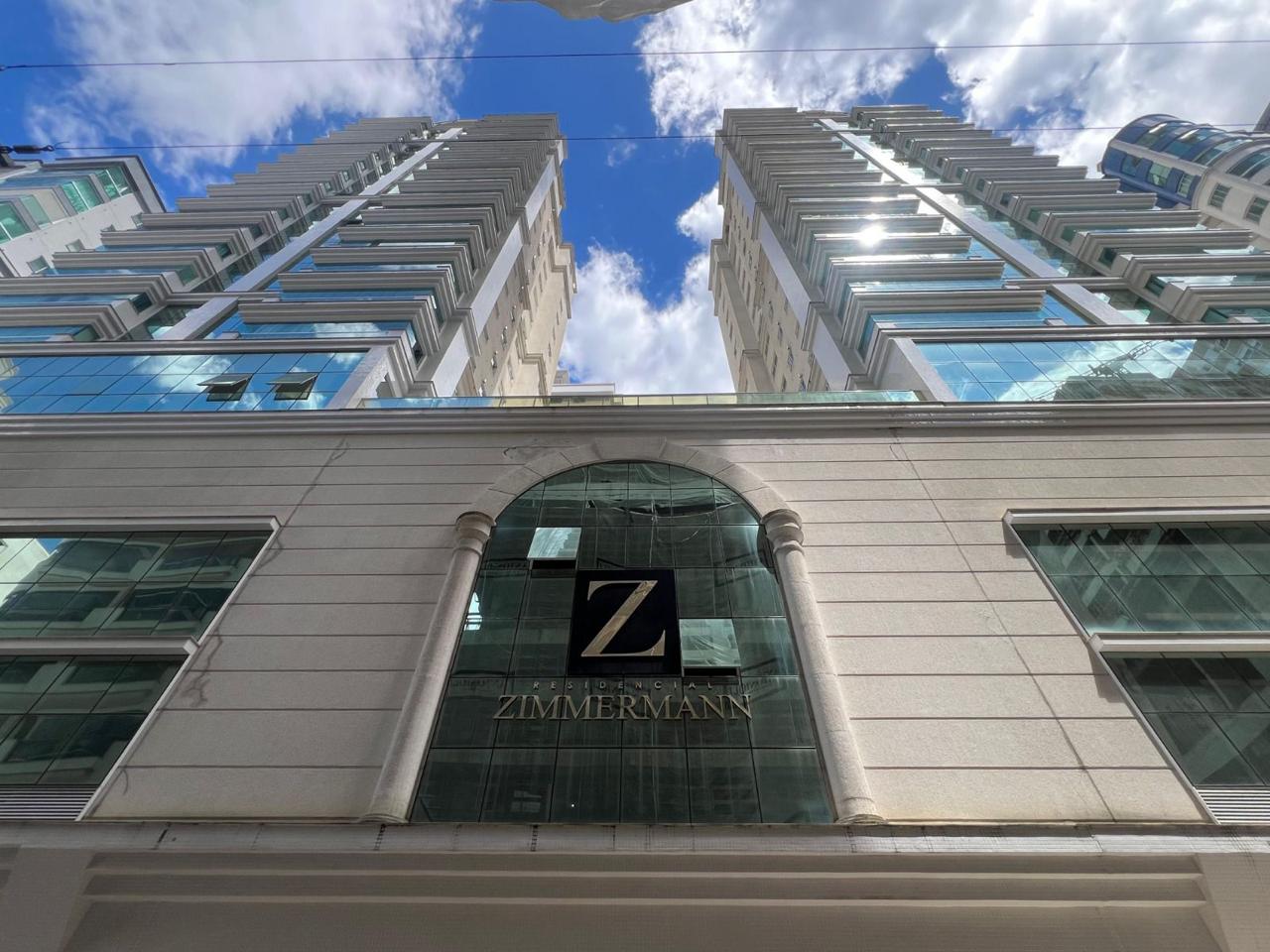 Apartamento à venda com 142m² por R$ 3.500.000,00 - Invicta Itapema - Assessoria Imobiliária