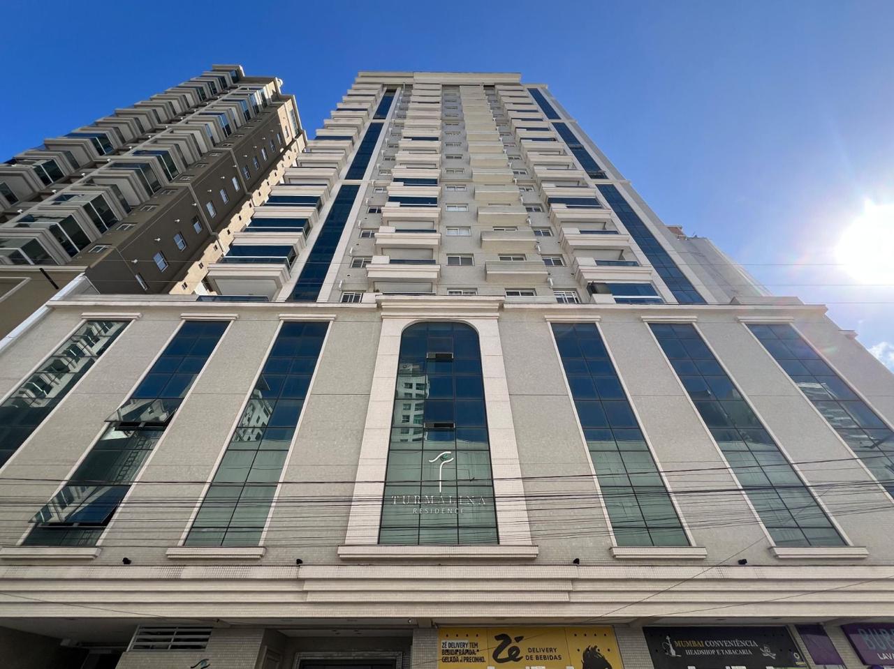 Apartamento com vista para o mar à venda com 70m² por R$ 950.000,00 - Invicta Itapema - Assessoria Imobiliária