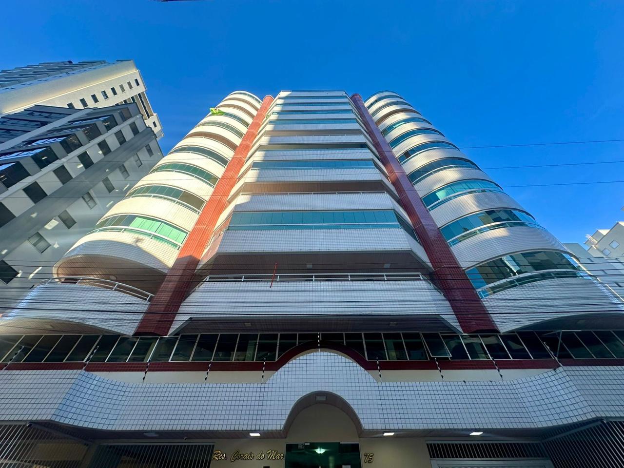 Apartamento à venda com 415m² por R$ 5.050.000,00 - Invicta Itapema - Assessoria Imobiliária