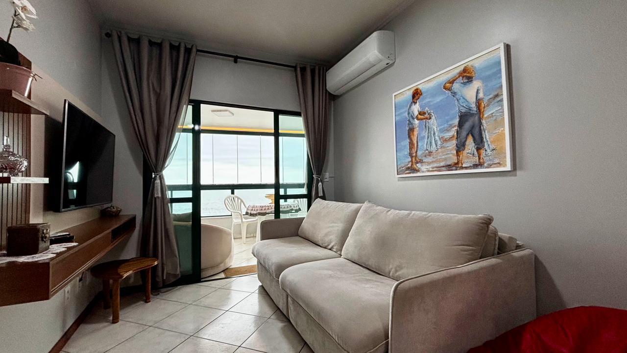  - Apartamento à Venda com 2 Dormitórios Sendo 1 Suíte 93m² Privativos por R$ 1.950.000,00 em Meia Praia de Itapema SC