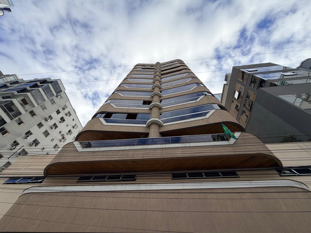 Apartamento à venda com 151m² por R$ 1.790.000,00 - Invicta Itapema - Assessoria Imobiliária