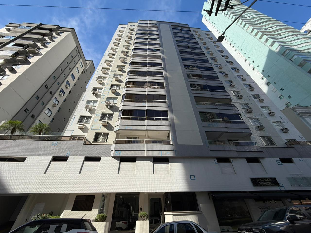 Apartamento à venda com 151m² por R$ 2.400.000,00 - Invicta Itapema - Assessoria Imobiliária