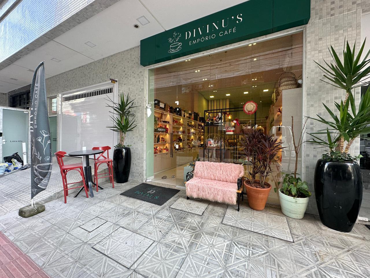 Ponto Comercial à venda com 62.55m² por R$ 200.000,00 - Invicta Itapema - Assessoria Imobiliária