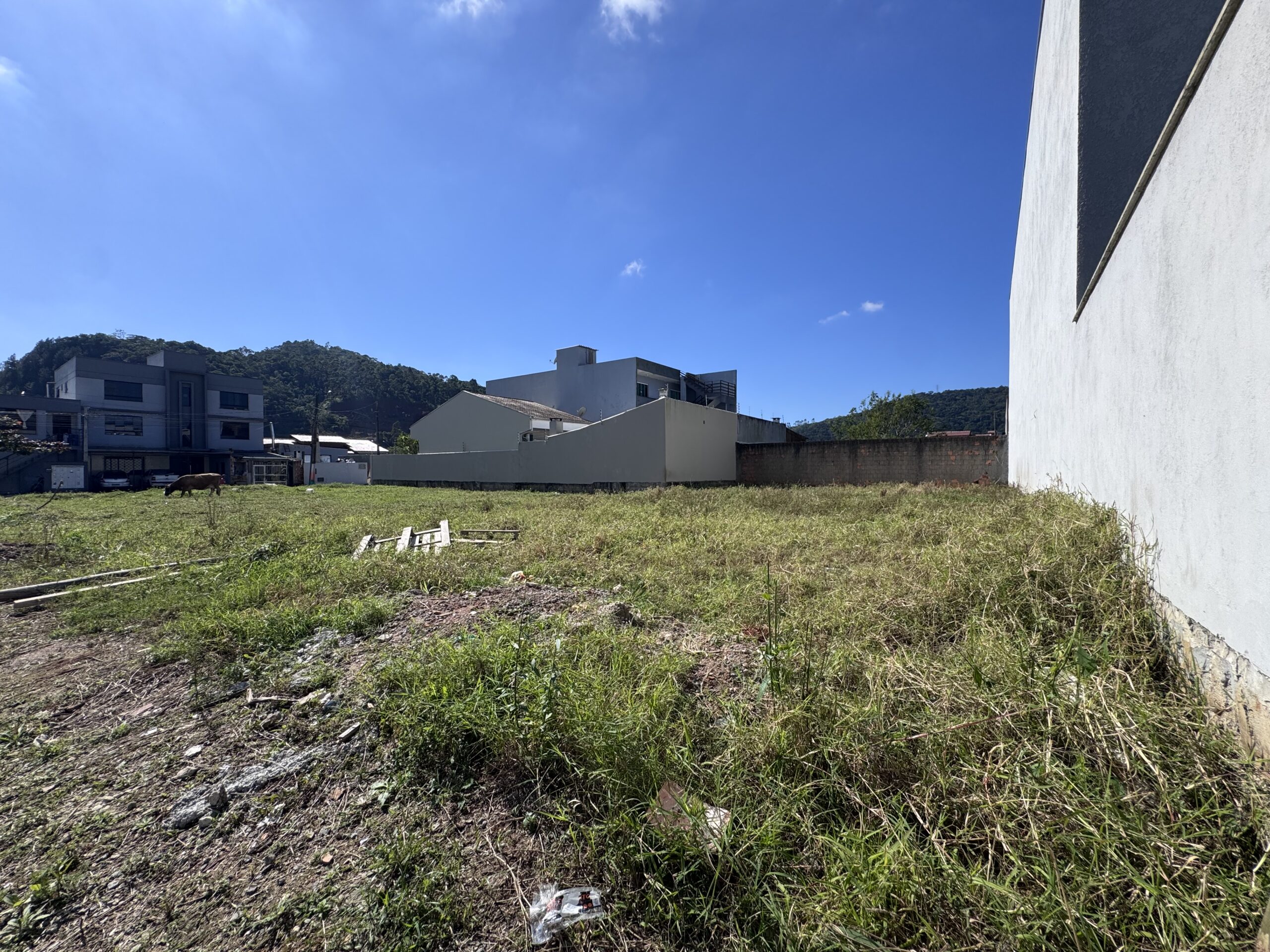 Terreno à venda com 300m² por R$ 500.000,00 - Invicta Itapema - Assessoria Imobiliária
