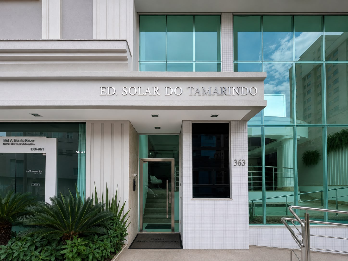  - Apartamento à venda em Balneário Camboriú, com 3 quartos, 122m²