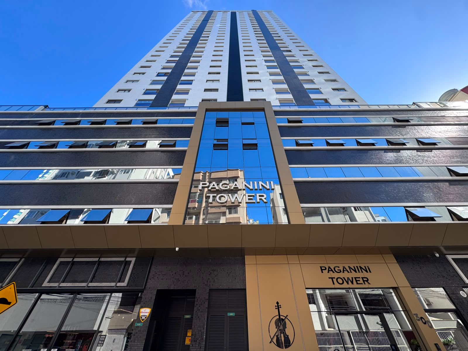 Apartamento à venda em Balneário Camboriú, Centro, com 2 quartos, 90m² - Invicta Itapema - Assessoria Imobiliária