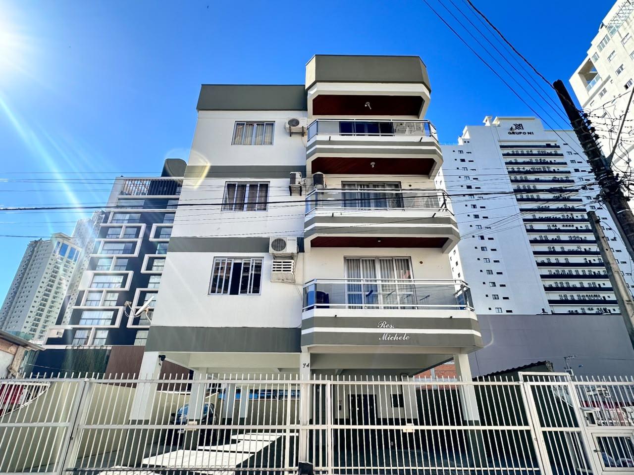 Apartamento à venda em Itapema, Centro, com 2 quartos, 60m² - Invicta Itapema - Assessoria Imobiliária