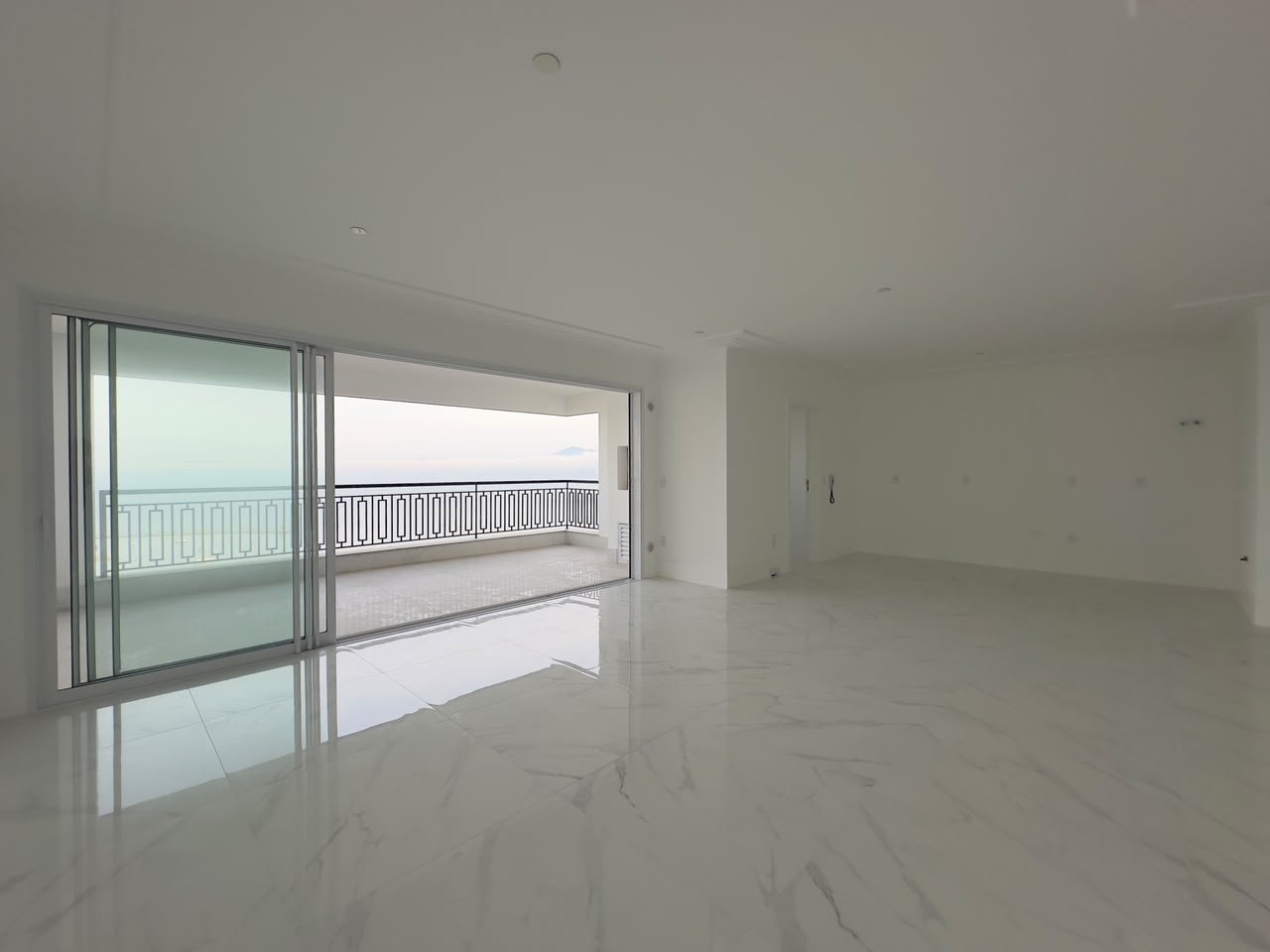  - Apartamento com vista para o mar à venda com 190m² por R$ 3.900.000,00