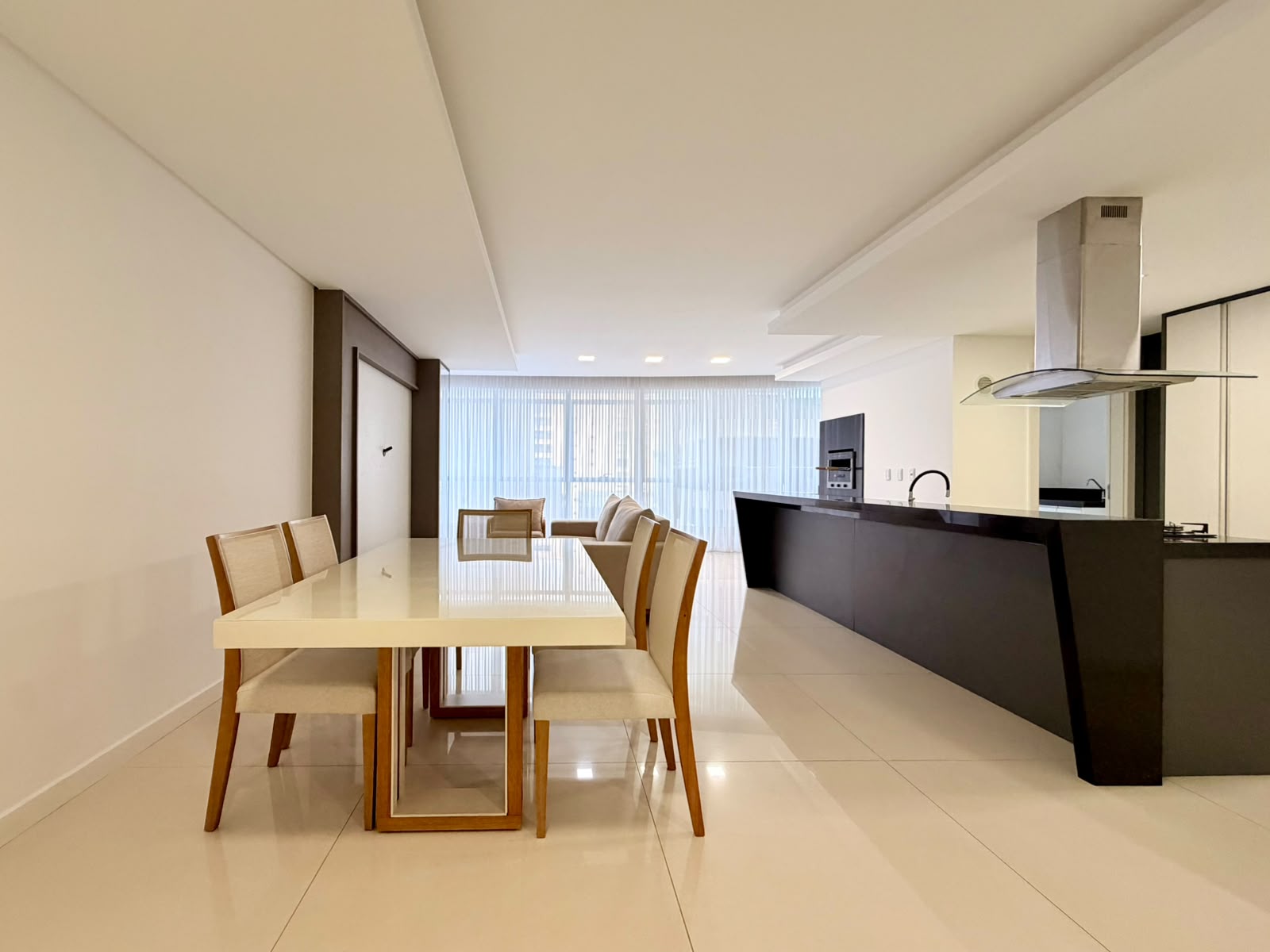  - Apartamento com vista para o mar à venda com 220m² por R$ 3.900.000,00