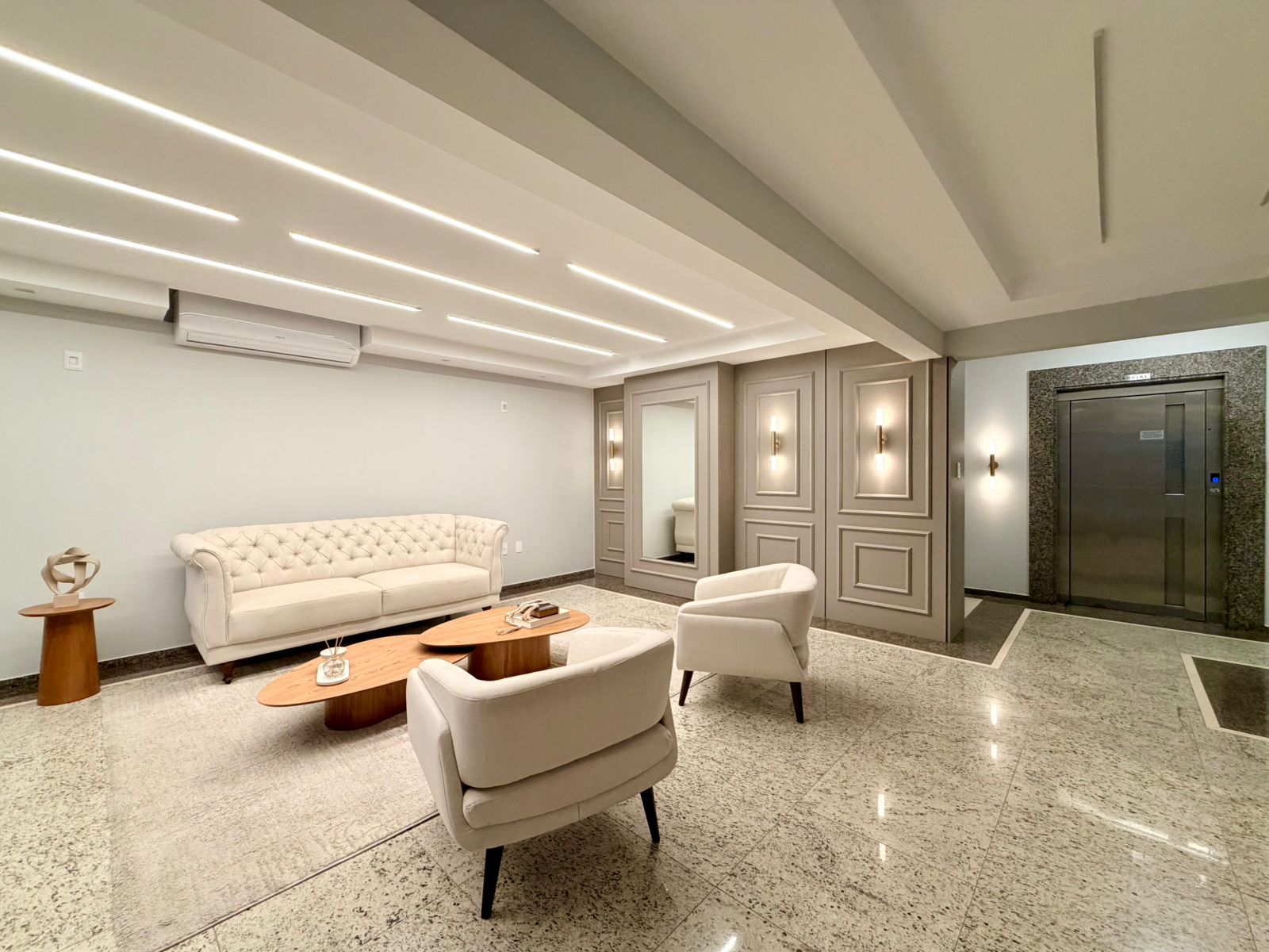 Apartamento à venda com 3 quartos, 142.00m² - Barra Sul,Balneário Camboriú
