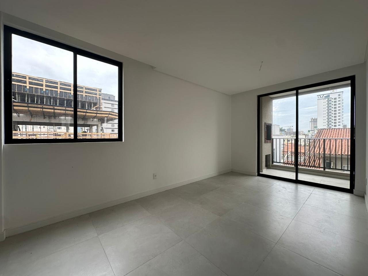  - Apartamento à Venda com 2 Suítes 77m² Privativos  por R$ 899.000,00 em Perequê Porto Belo SC