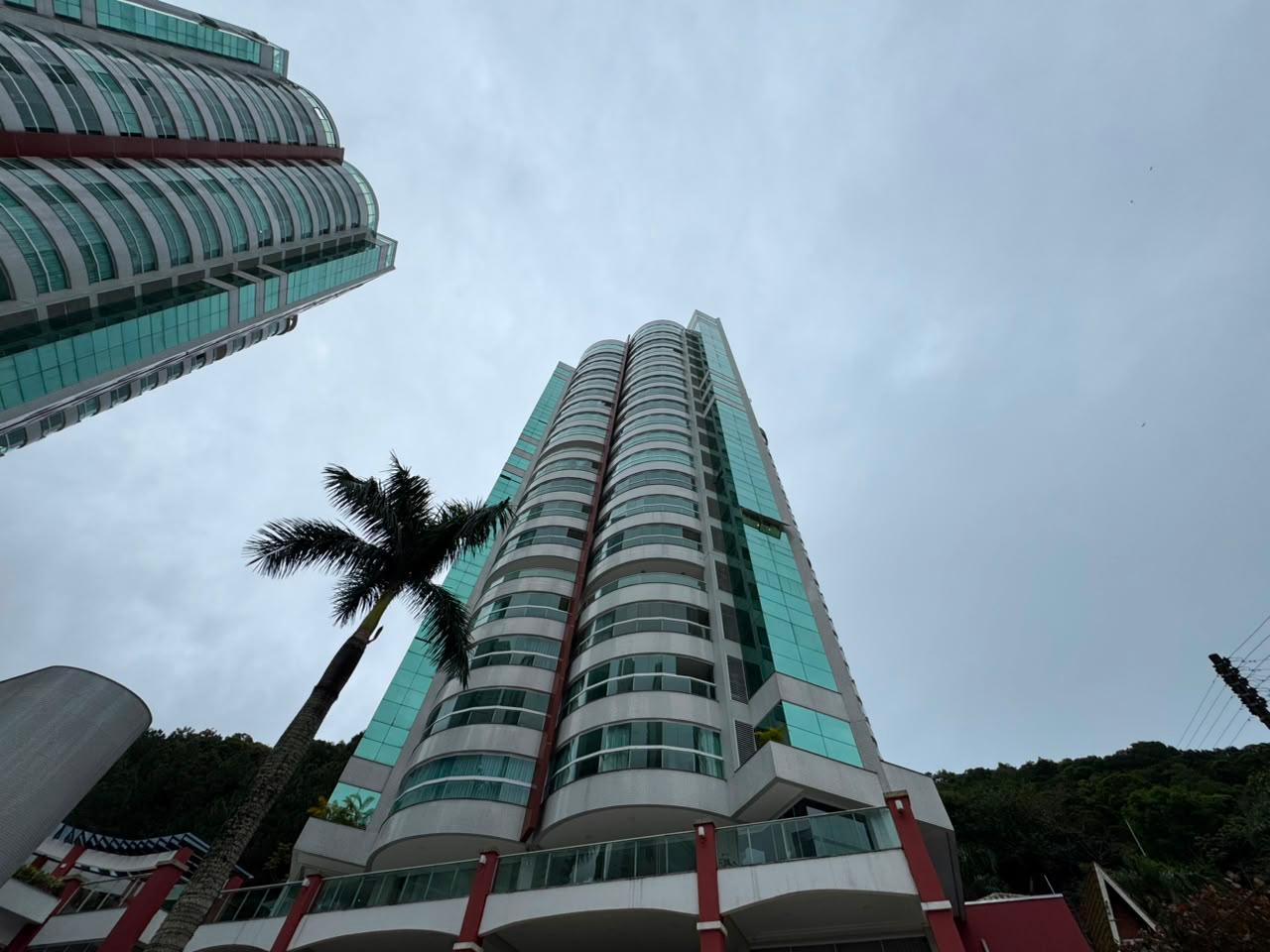 Apartamento à venda com 3 quartos - Pioneiros ,Balneário Camboriú 