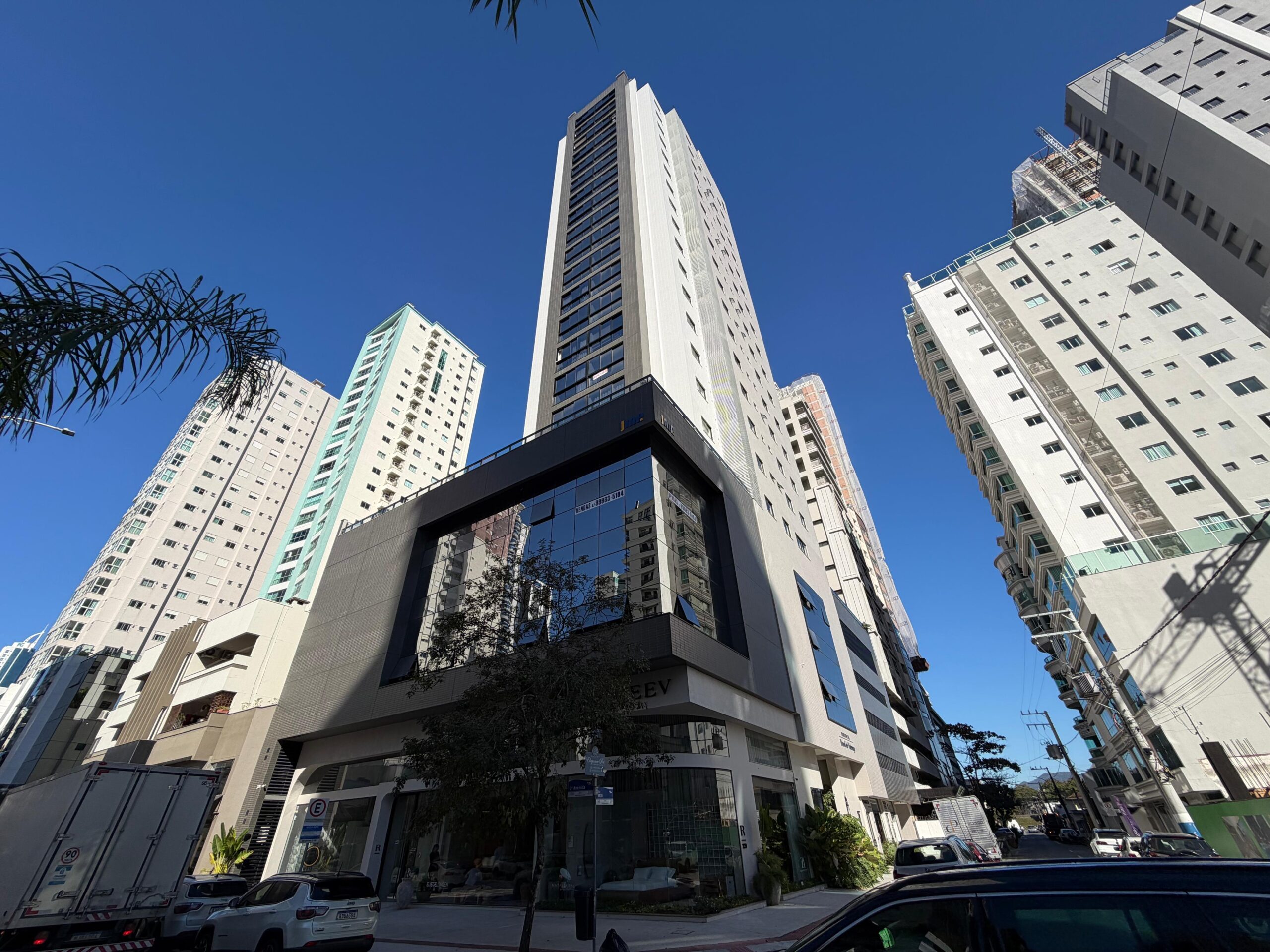 Apartamento à venda com 3 quartos - Centro ,Balneário Camboriú 