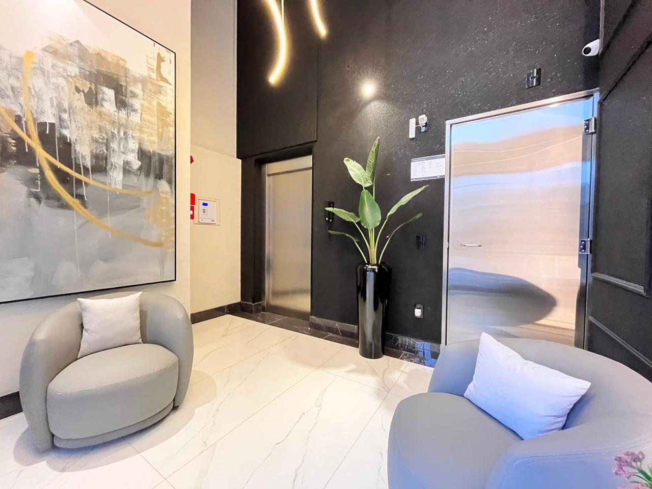 Apartamento à venda com 3 quartos, 125.00m² - Meia Praia,Itapema