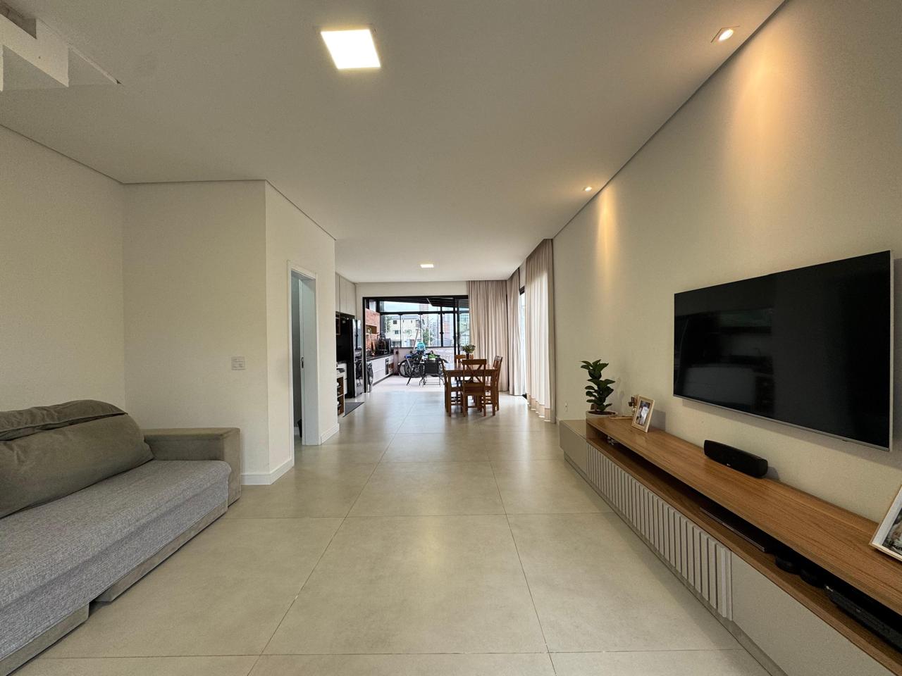  - Casa à venda com 117m² por R$ 1.650.000,00
