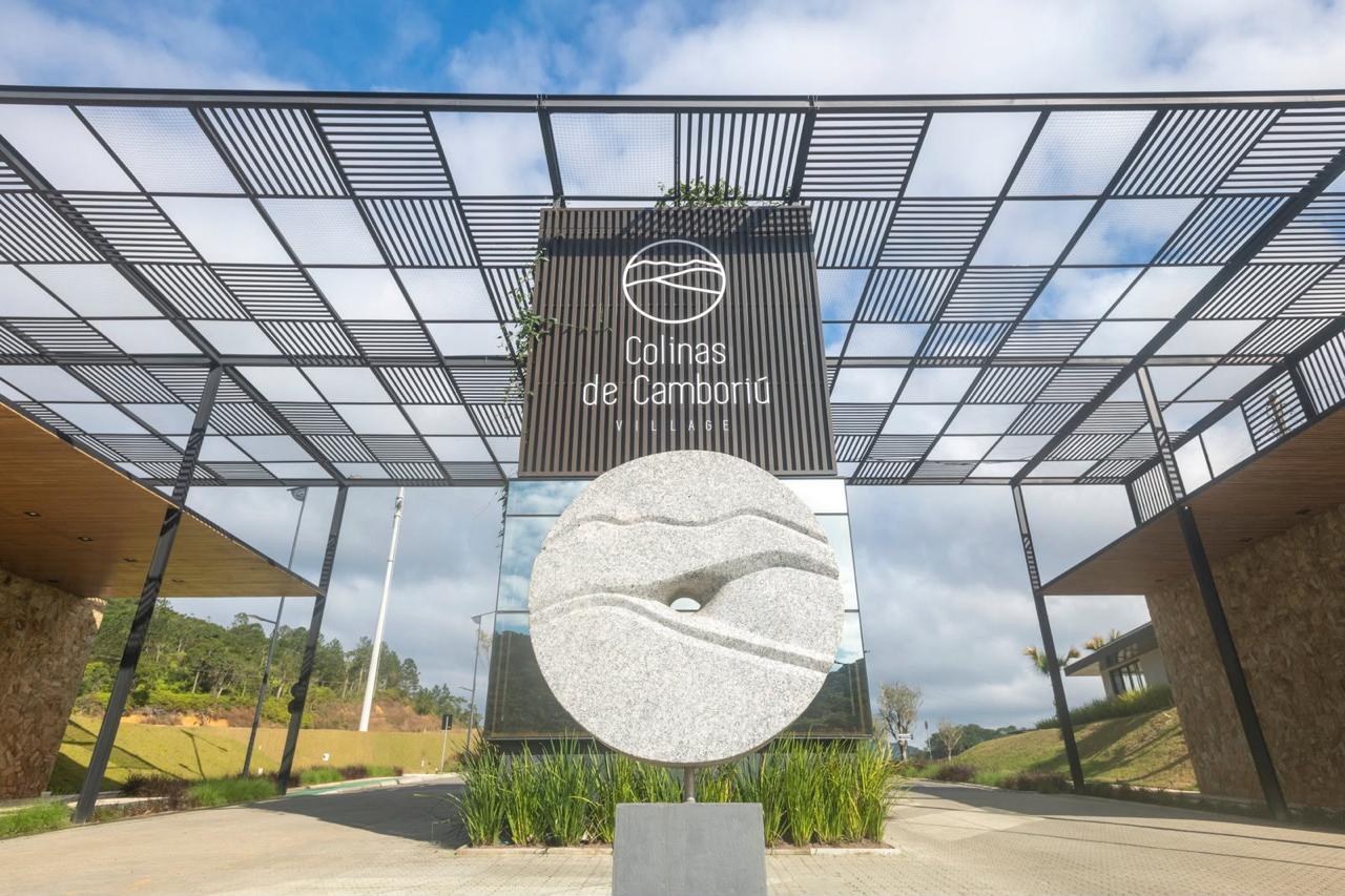 LOTE NO COLINAS DE CAMBORIÚ