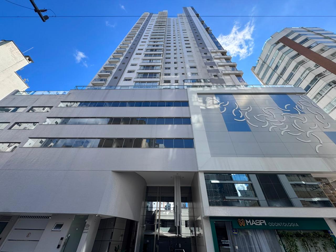 Apartamento à venda com 192.4m² por R$ 2.400.000,00 - Imobiliária Marcelo Krug