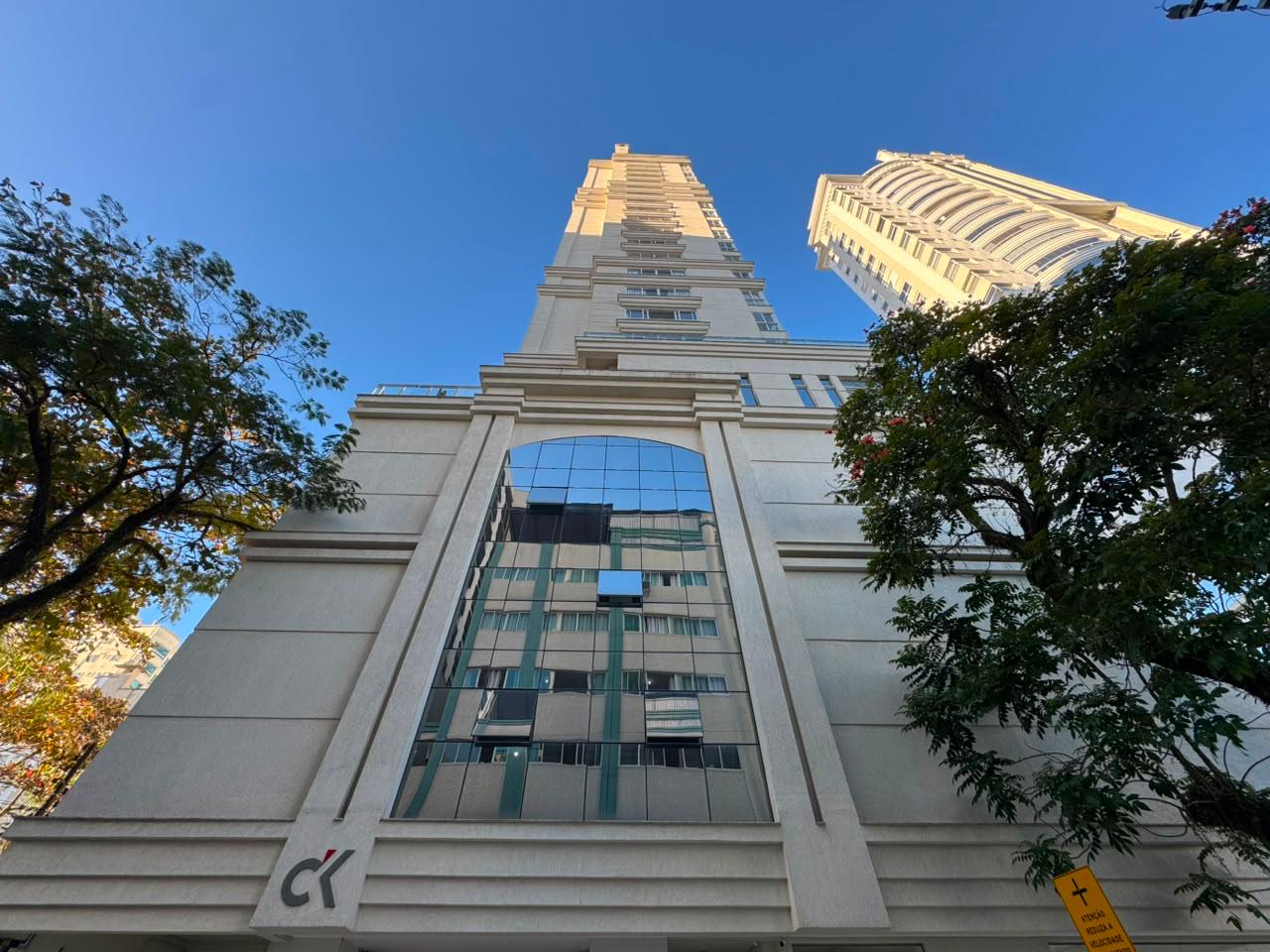 Apartamento à venda com 123.22m² por R$ 2.100.000,00 - Invicta Itapema - Assessoria Imobiliária