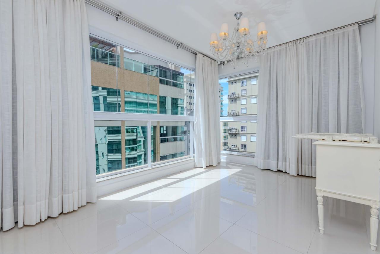 Apartamento, 4 quartos, 270 m² - Foto 8