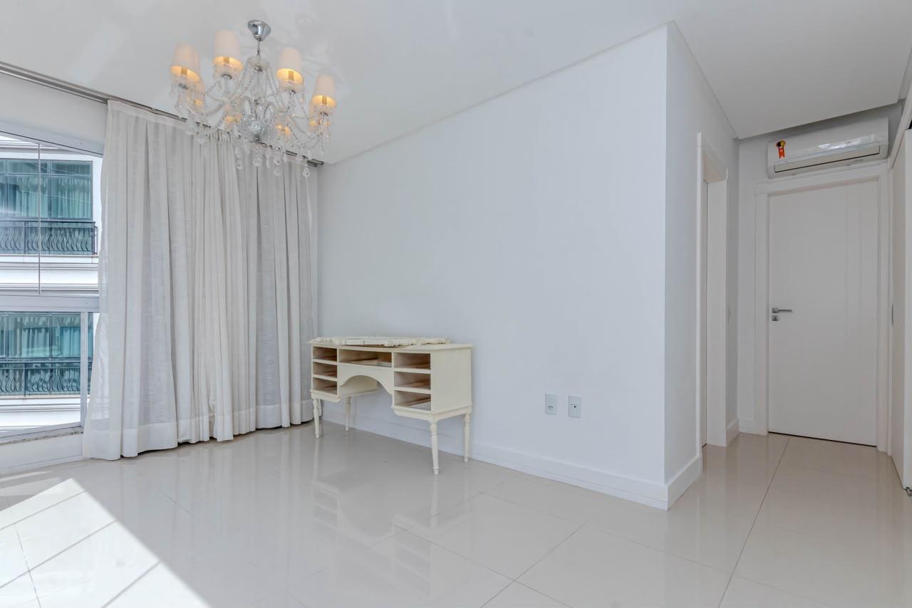 Apartamento, 4 quartos, 270 m² - Foto 12
