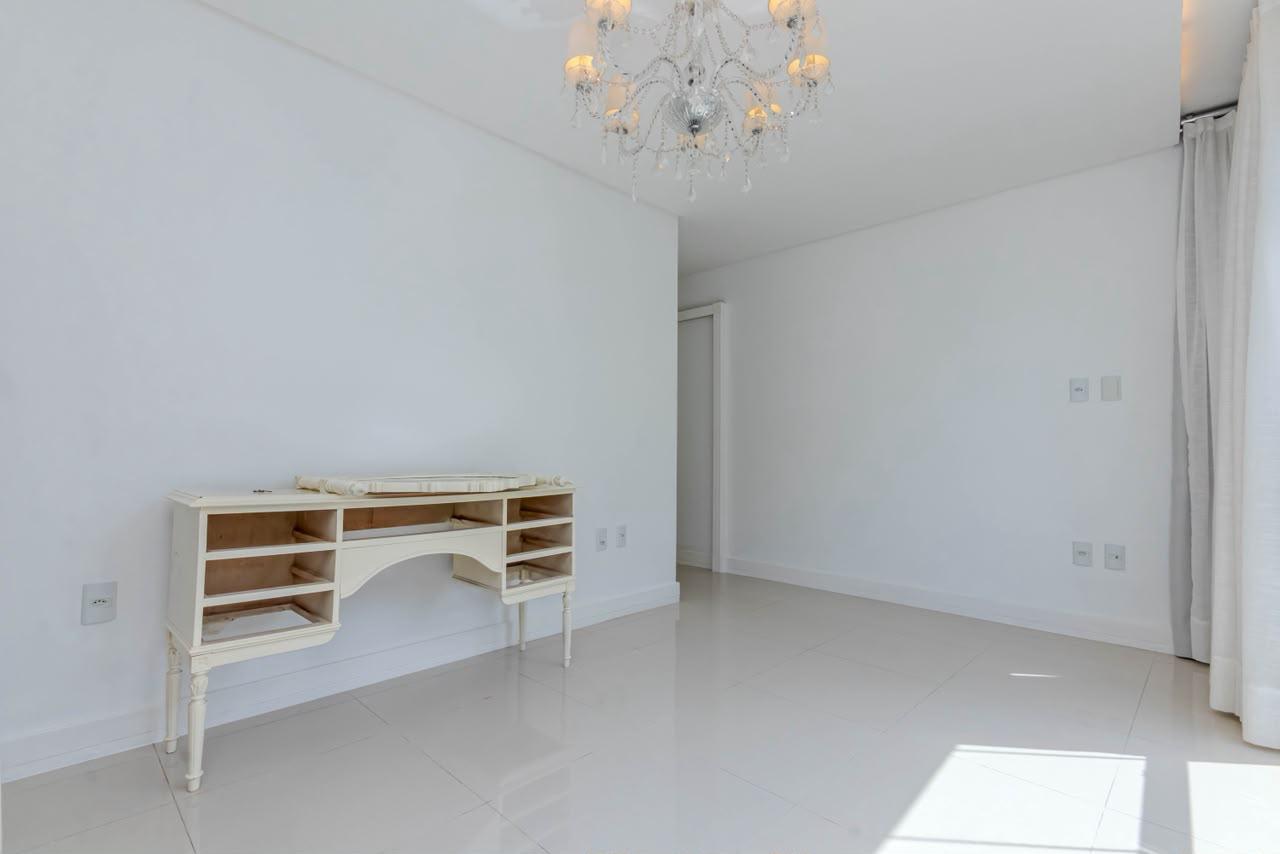 Apartamento, 4 quartos, 270 m² - Foto 11